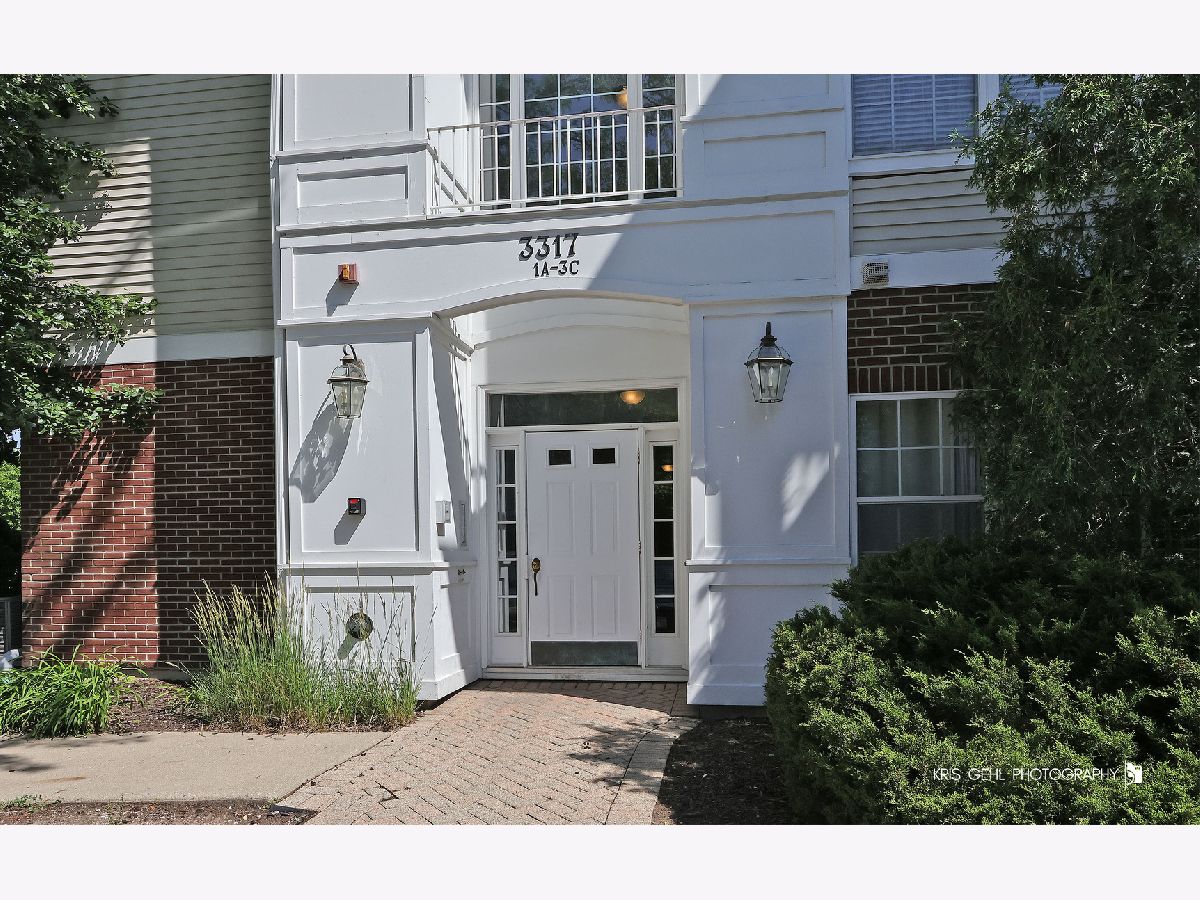 Condominiums Sold Stratford Court Lake Bluff Illinois, 3317 Stratford