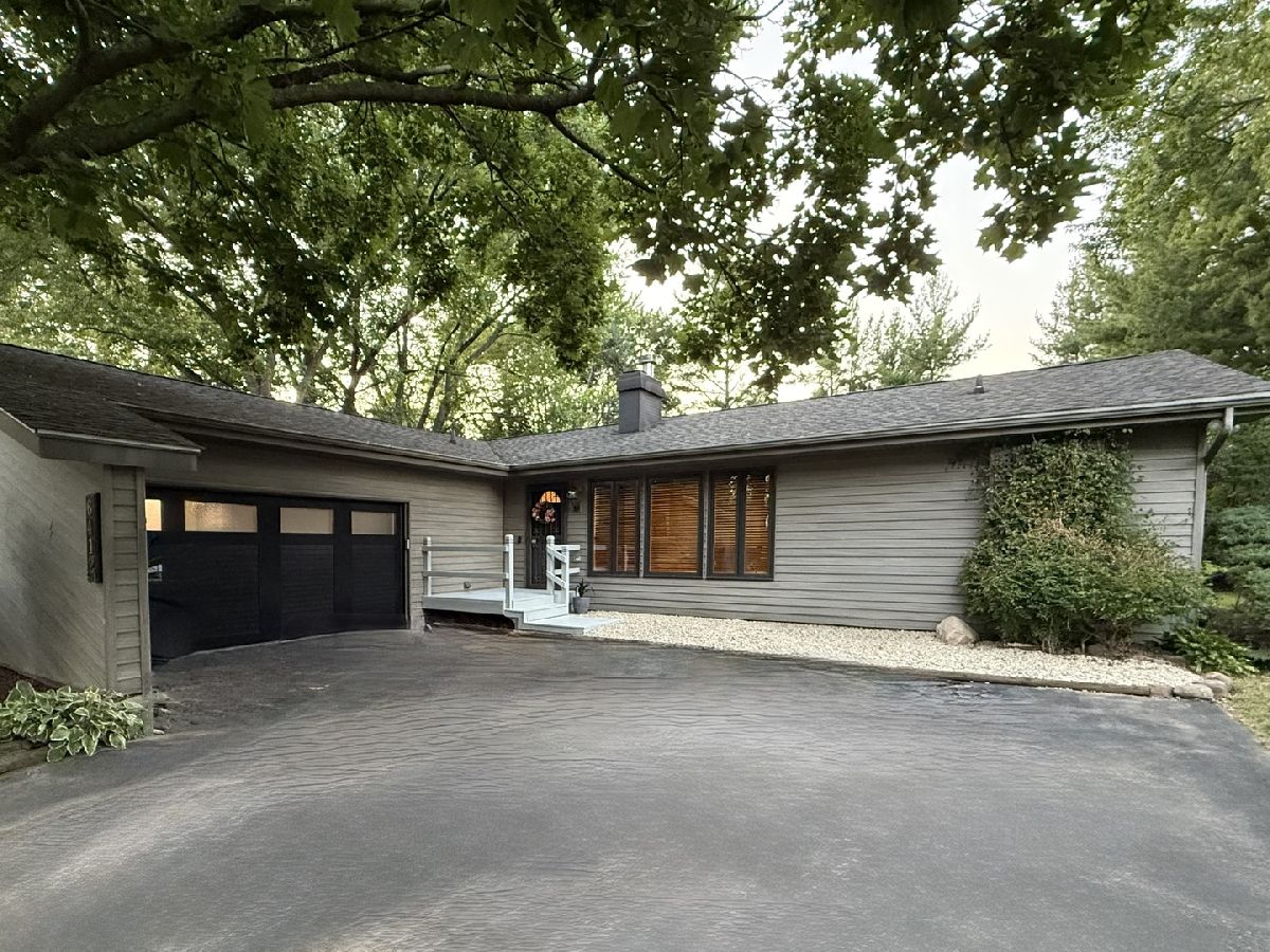 Sold Crystal Lake Illinois, 6412 Redbird