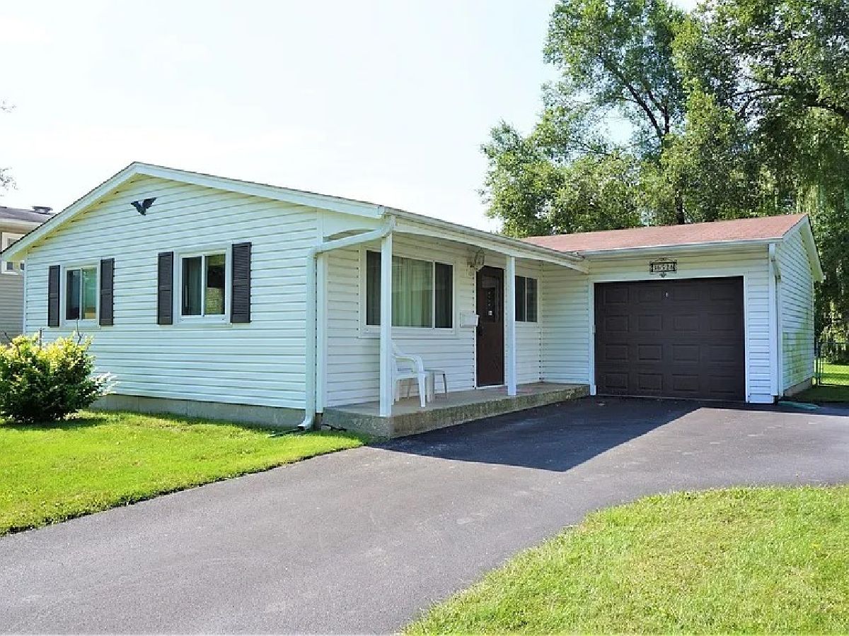 Homes Rented Grandwood Park Gurnee Illinois, 36526 Edgewood