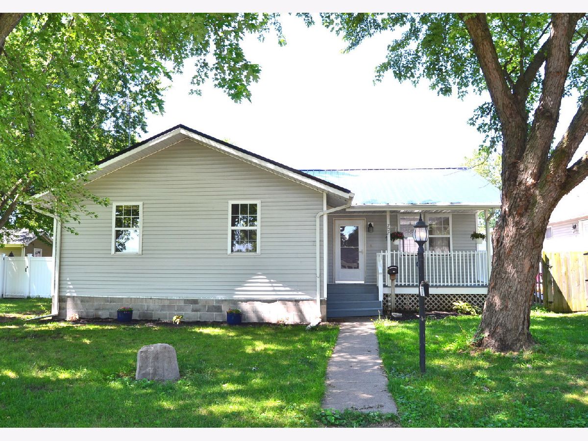  Sold Lincoln Illinois, 707 Omaha