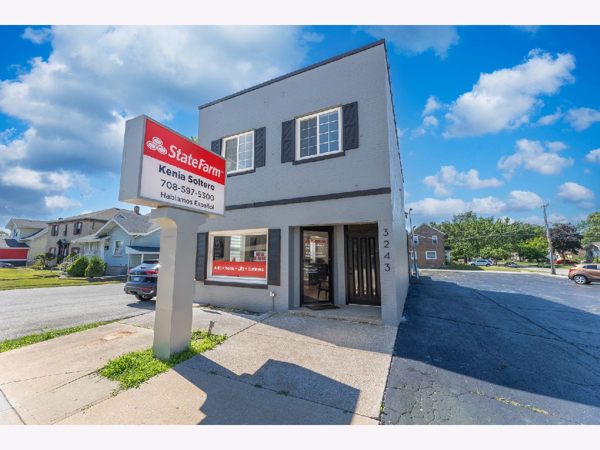 Rented Lansing Illinois, 3243 Ridge