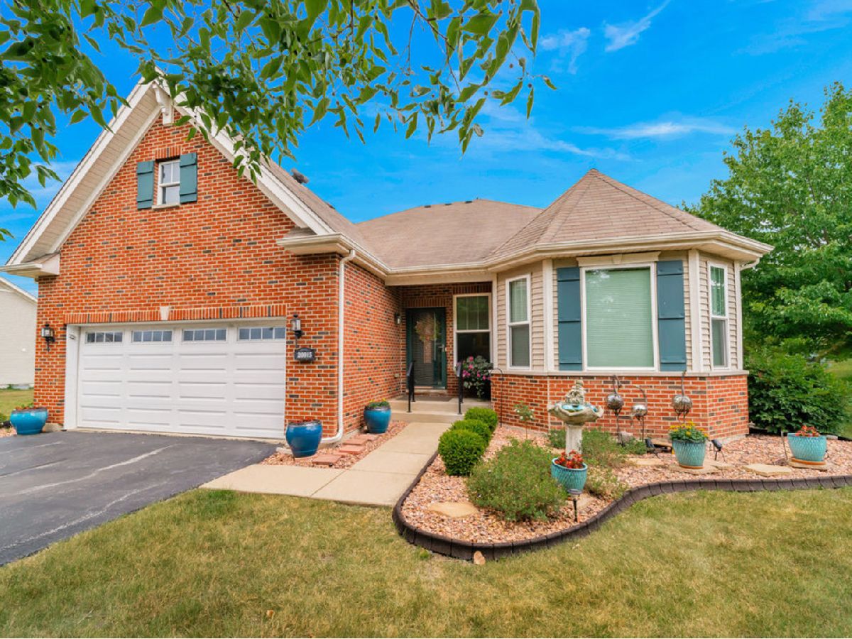  Sold Olympia Fields Illinois, 20015 Founders