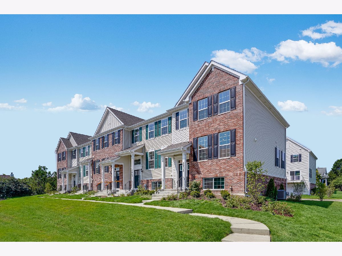 Townhomes & Condos Sold Heritage Park Lindenhurst Illinois, 1901 Neubauer