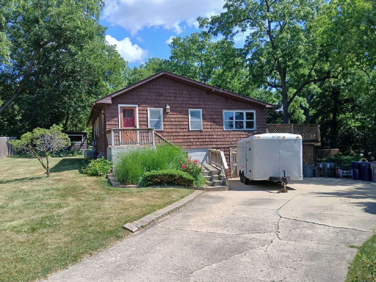 Homes For Sale Sadlers Elgin Illinois, 54 Genesee Avenue