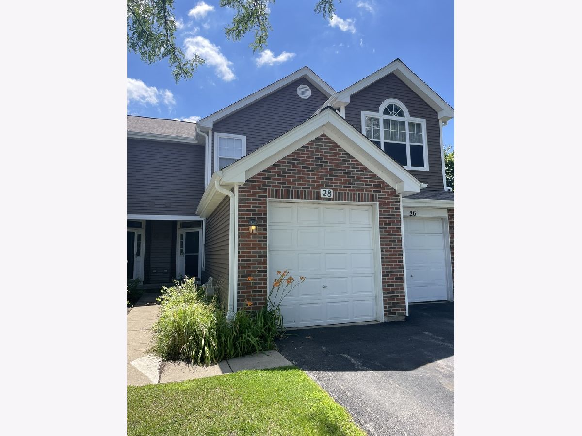  Rented Algonquin Illinois, 28 Waverly