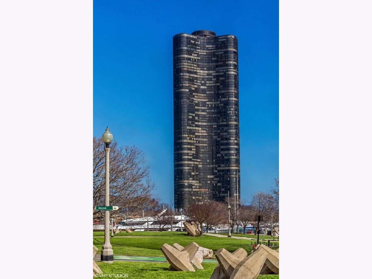 Condominiums Sold Lake Point Tower Chicago Illinois, 505 Lake Shore