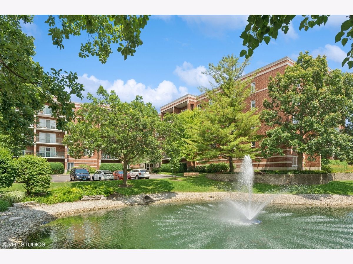 Condominiums & Homes Sold Rivers Edge Chicago Illinois, 5225 Riversedge