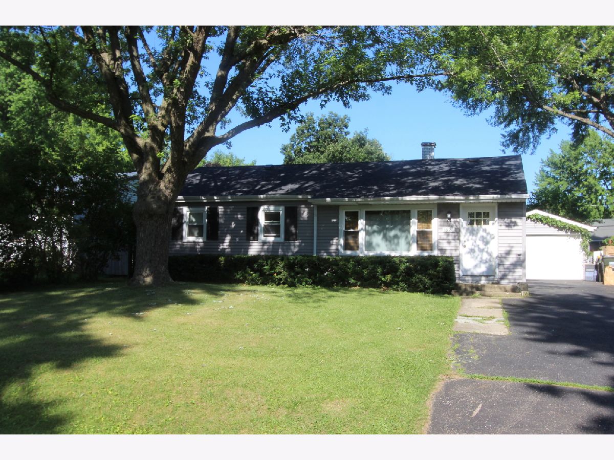  Sold Lake In The Hills Illinois, 1521 Adams
