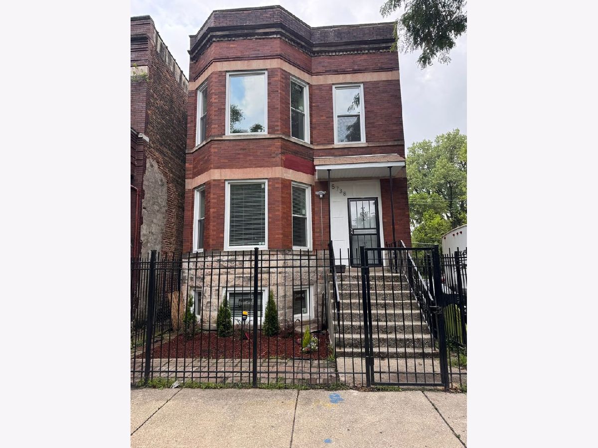  Sold Chicago Illinois, 5738 Carpenter