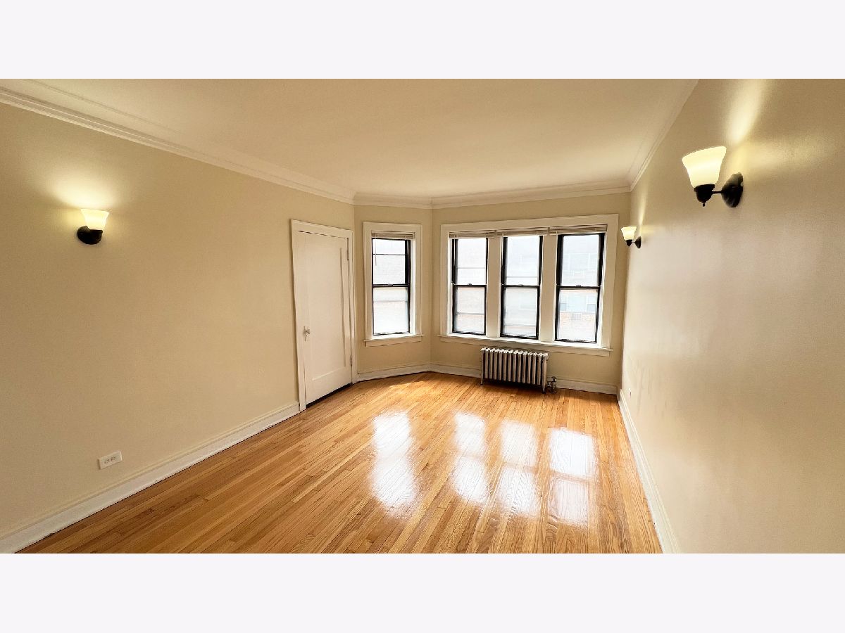 Rented Chicago Illinois, 8748 Dauphin