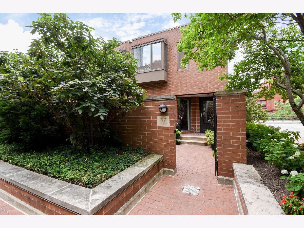  Sold Chicago Illinois, 801 Plymouth