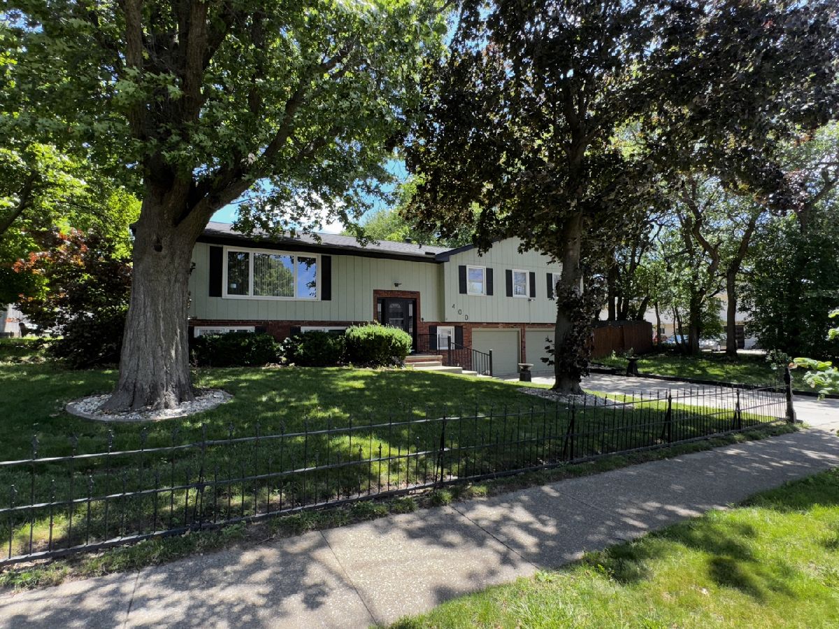 Homes & Condos & Townhomes For Sale Greenview Heights Normal Illinois, 400 Cottage Avenue