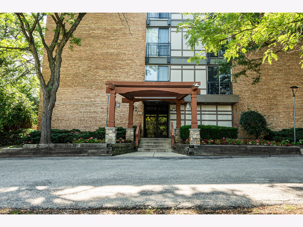  Sold Lisle Illinois, 1811 Four Lakes