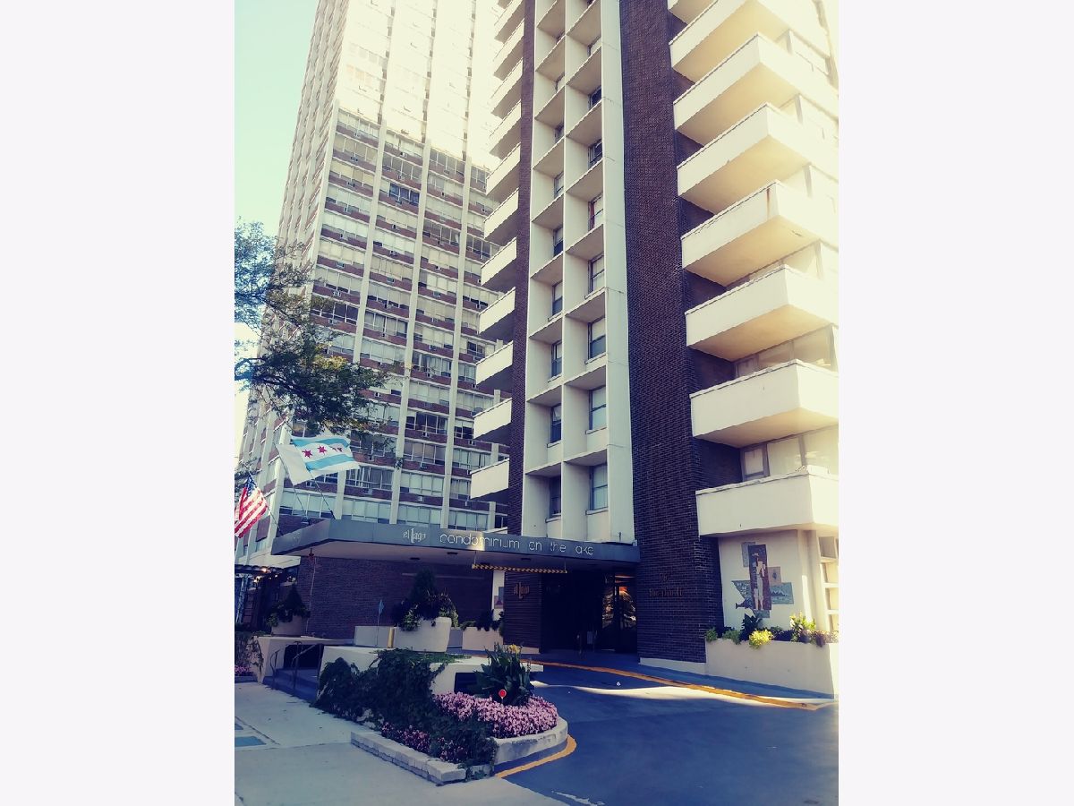 Condominiums Rented El Lago Chicago Illinois, 6157 Sheridan