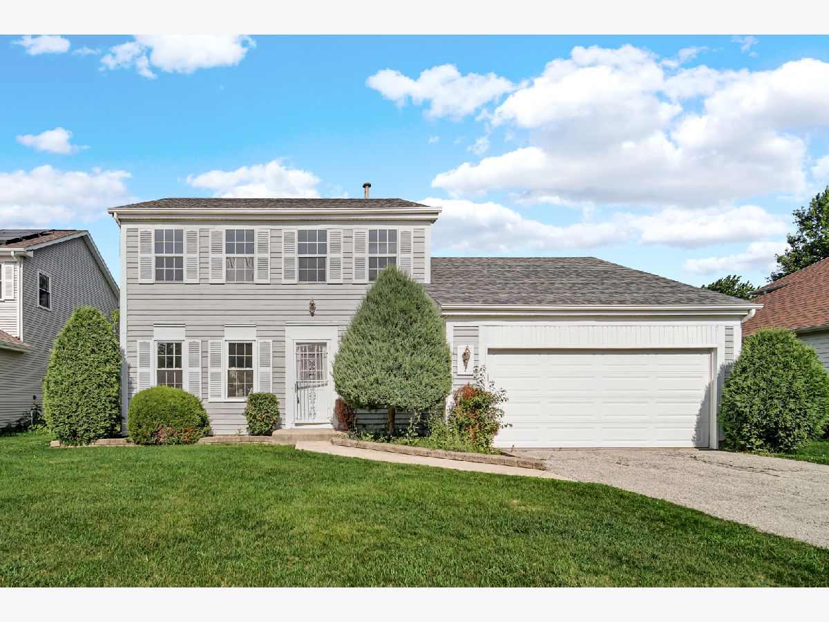Homes & Townhomes For Rent Cambridge Country Mundelein Illinois, 242 Stafford