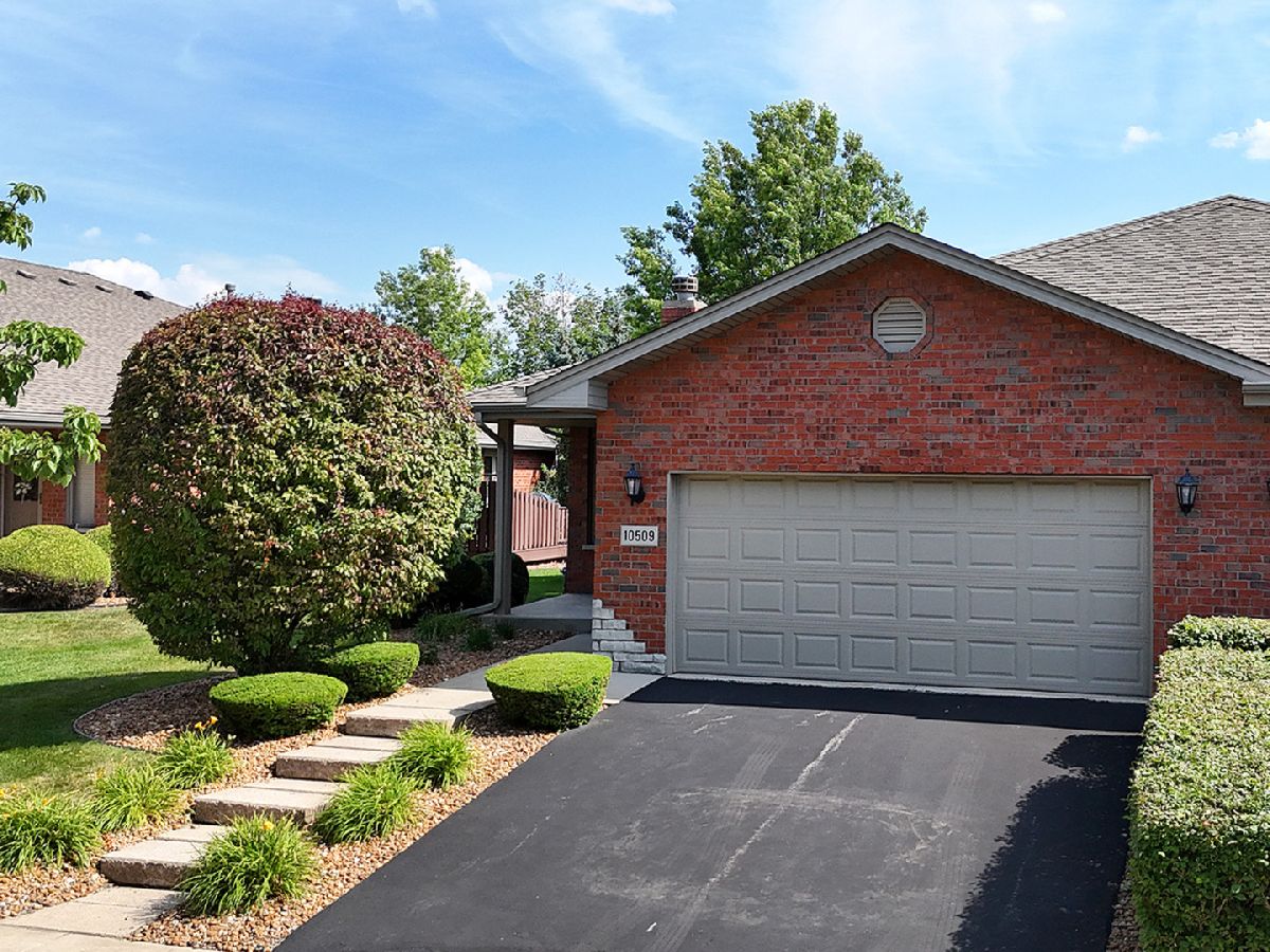 Homes & Townhomes For Sale Mission Hills Orland Park Illinois, 10509 San Luis Lane