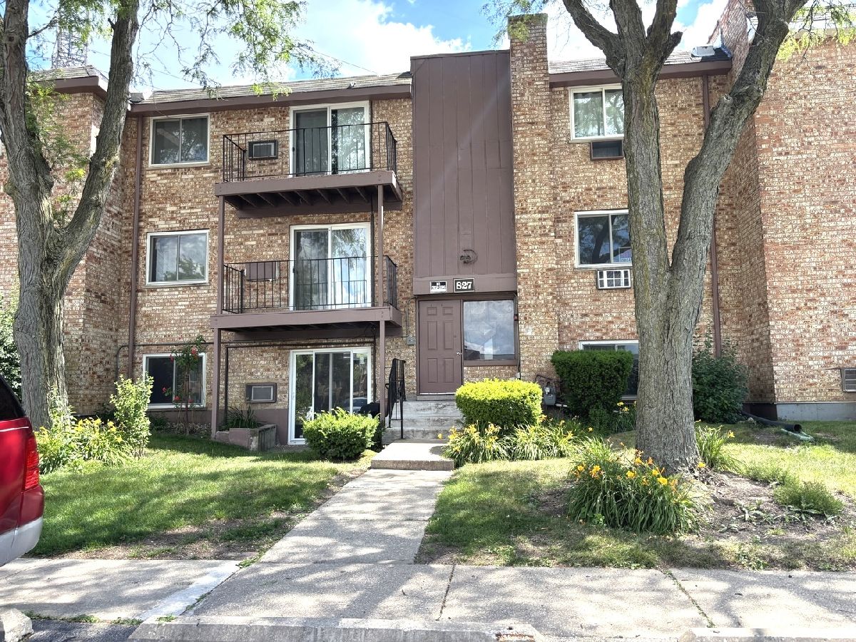  For Rent Addison Illinois, 827 College