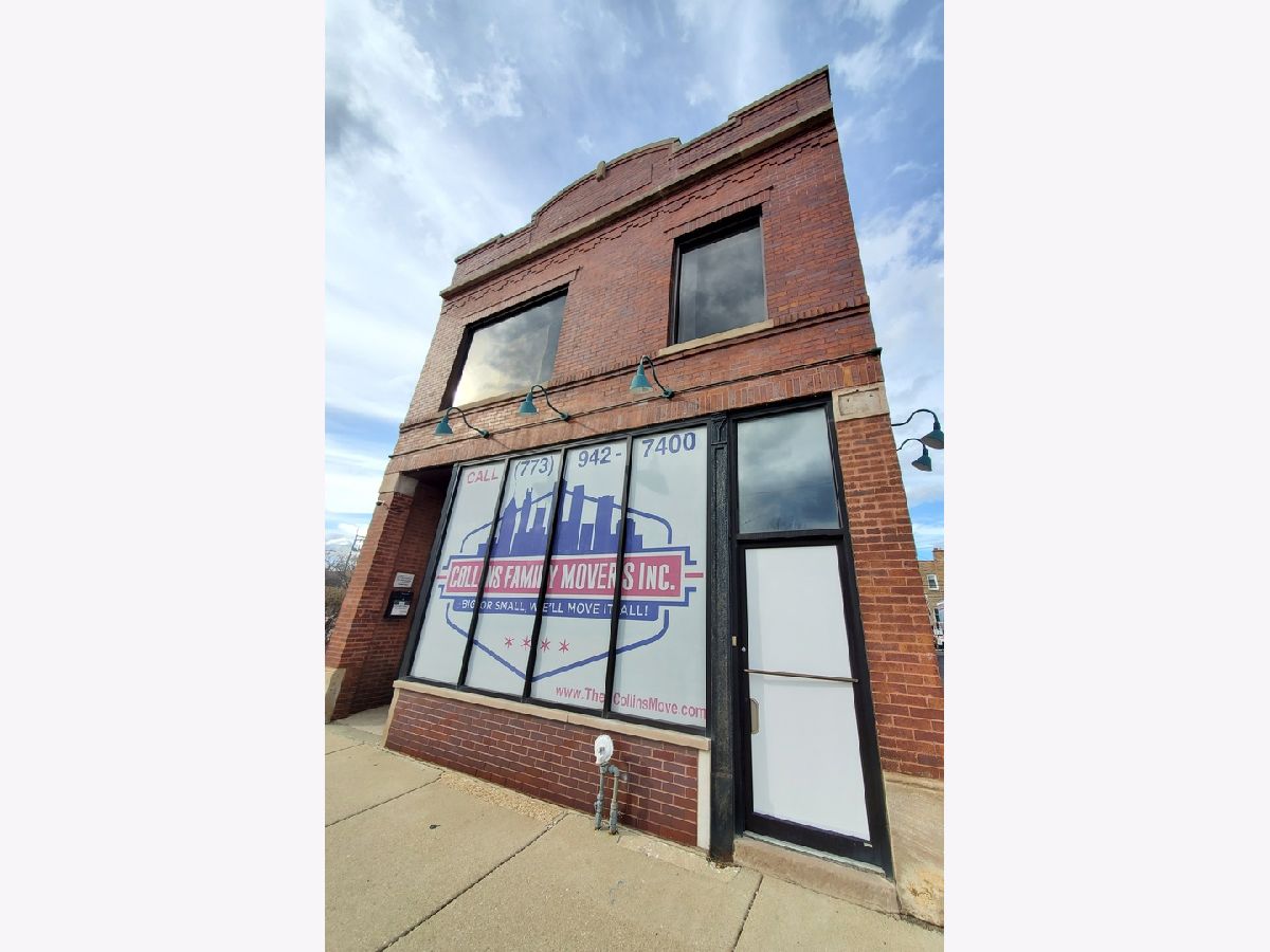  Rented Chicago Illinois, 2742 Montrose