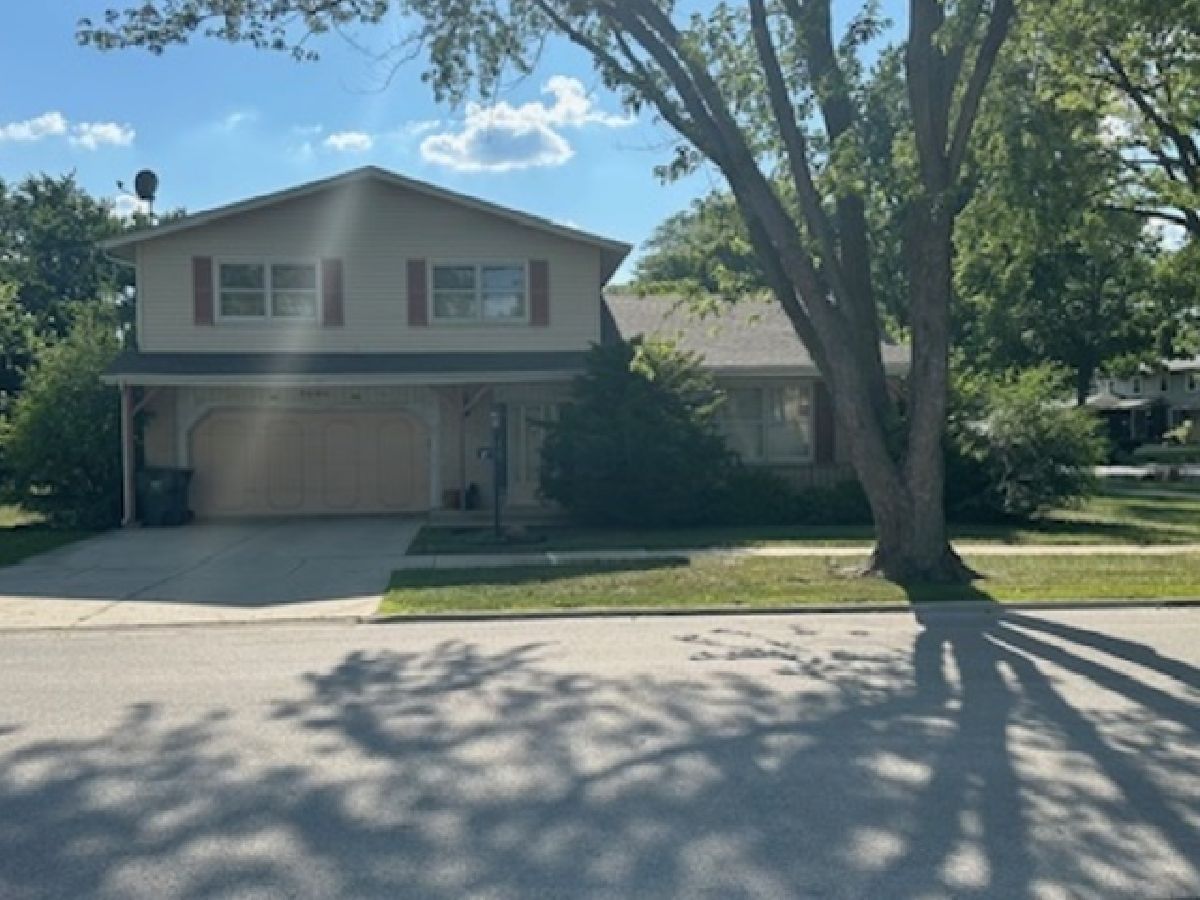  Sold Palatine Illinois, 47 King Henry
