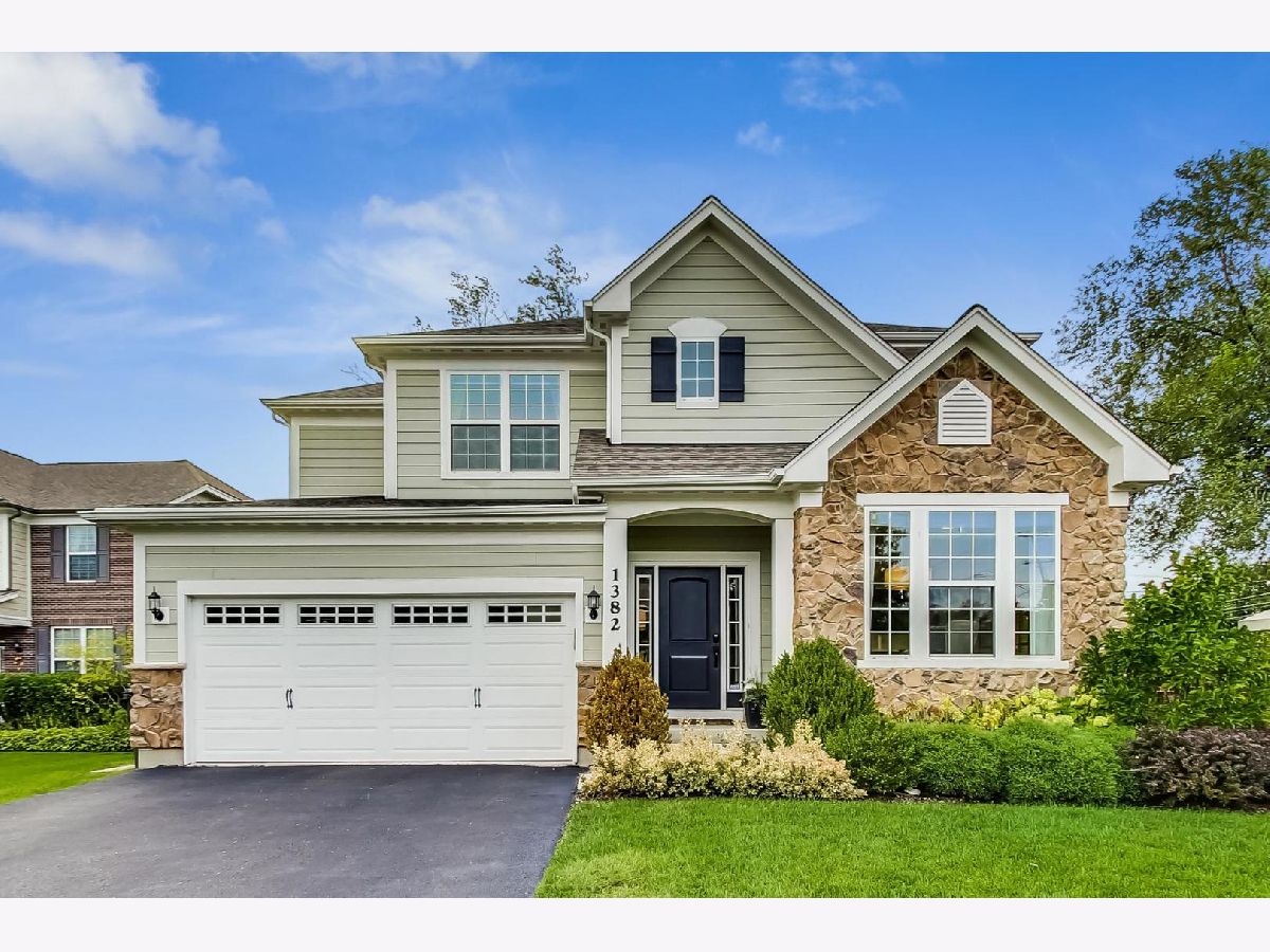  Rented Glenview Illinois, 1382 Kensington