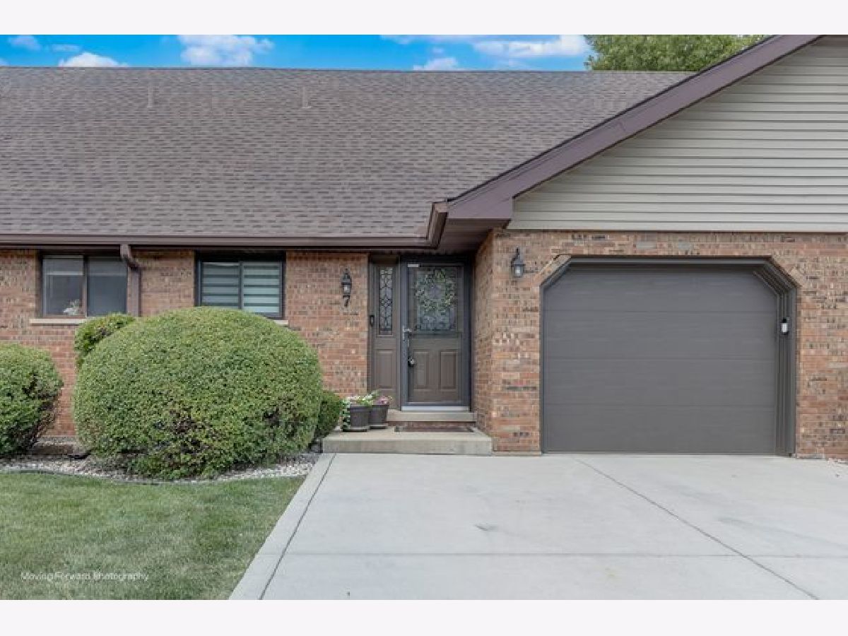 Homes & Condos & Townhomes Sold Country Creek New Lenox Illinois, 1906 Heatherway
