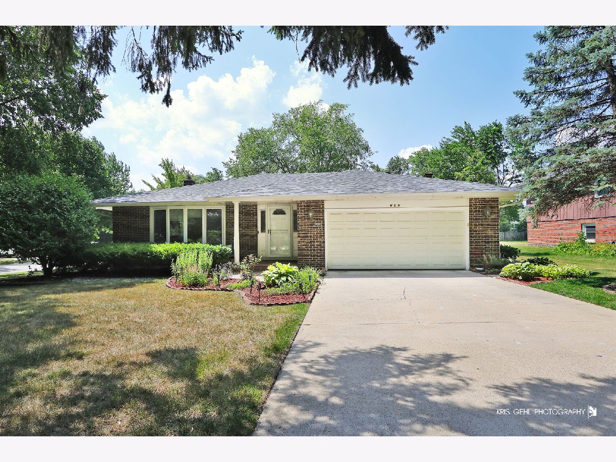  Rented Palatine Illinois, 605 Gilbert