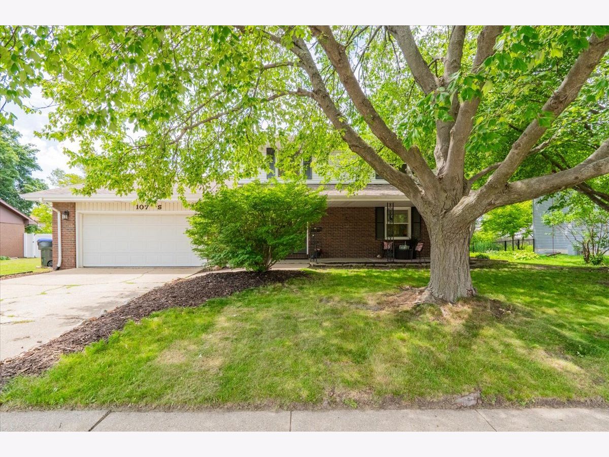 Homes Sold Eastgate Bloomington Illinois, 107 Regency