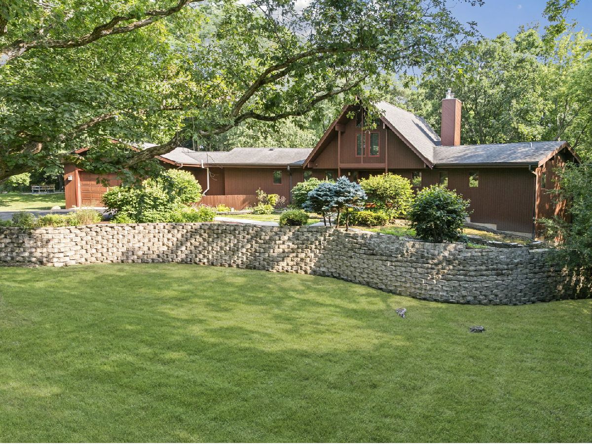  Sold Lake Barrington Illinois, 27261 Lakeview