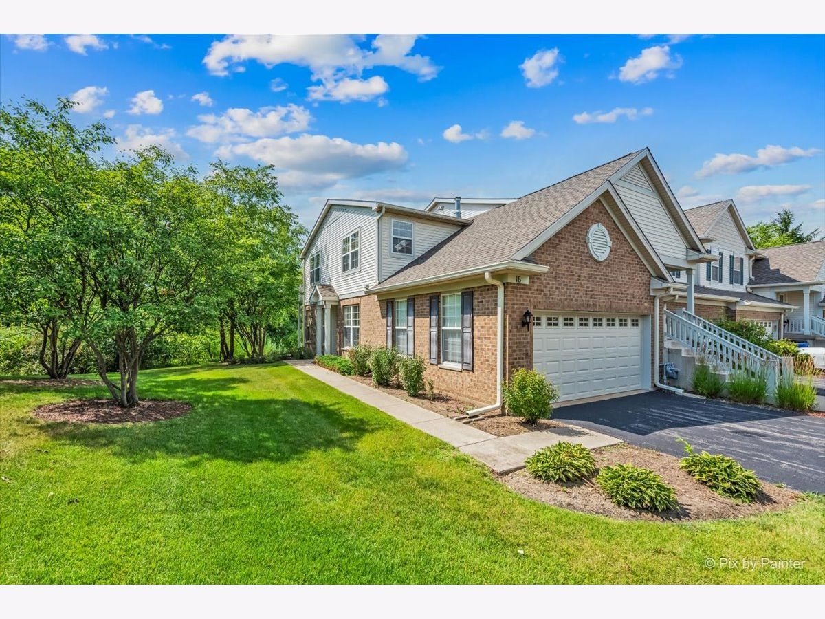 Townhomes & Condos Sold Canterbury Place Algonquin Illinois, 16 Christie