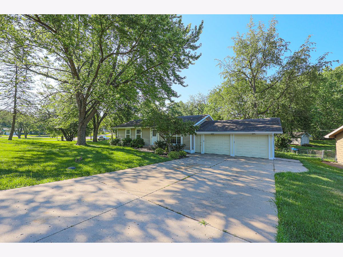  Sold Island Lake Illinois, 413 Channel