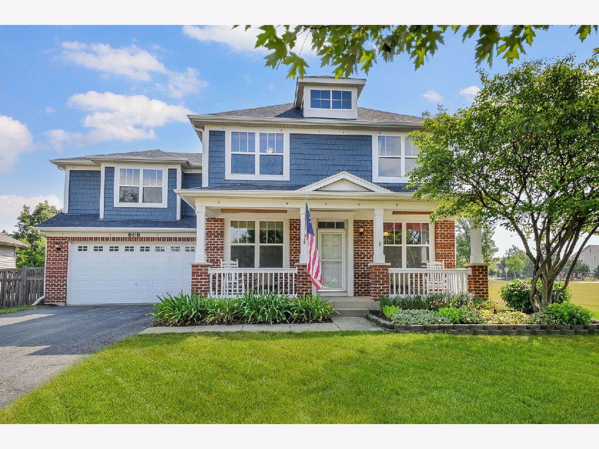 Homes & Townhomes & Condos Sold Churchill Club Oswego Illinois, 808 Bonaventure