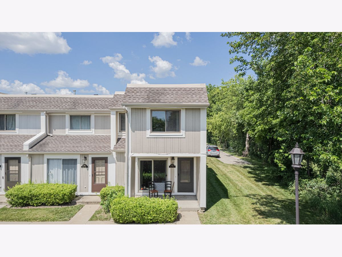 Townhomes Sold Quail Creek Grayslake Illinois, 635 Robin