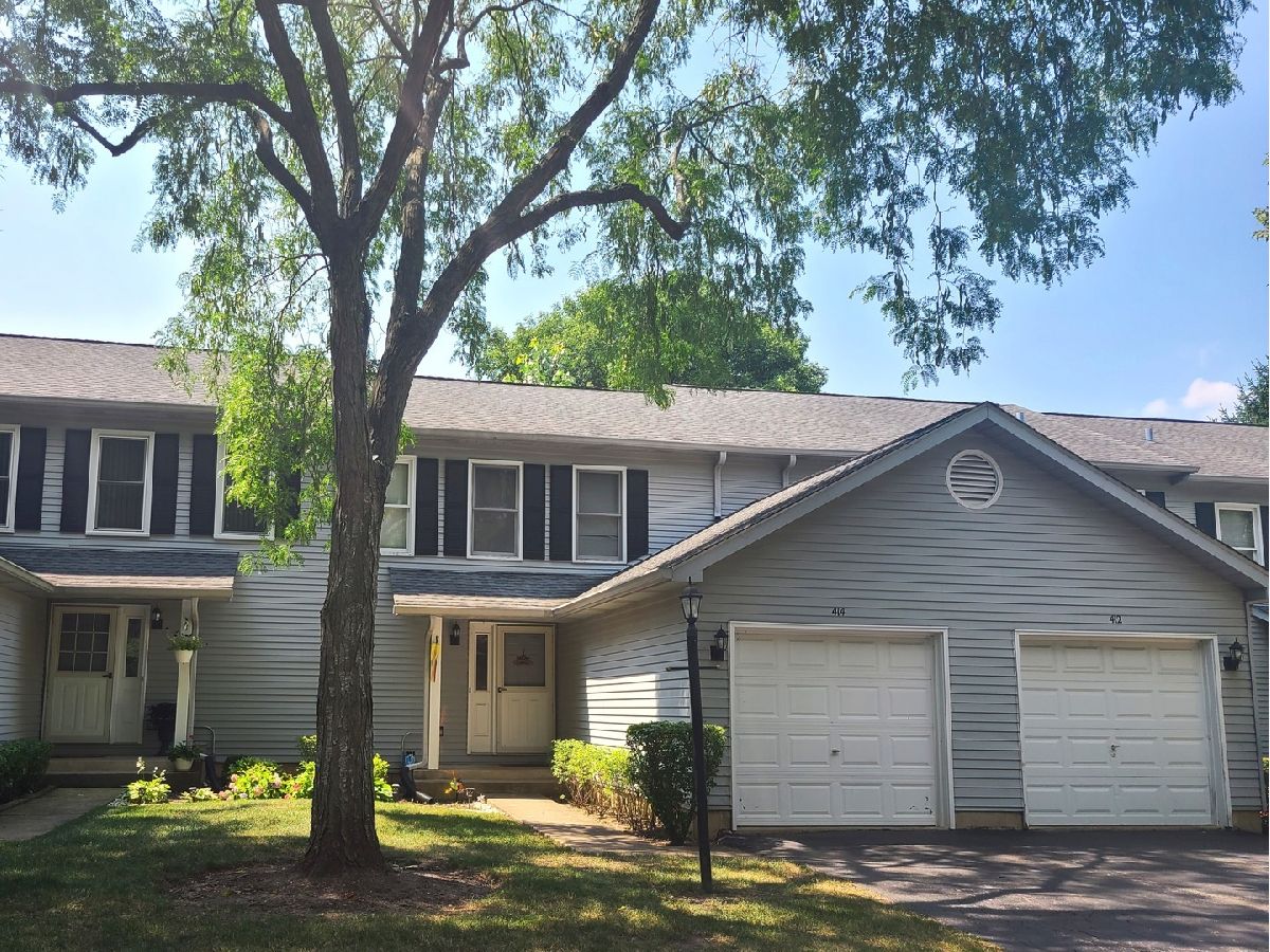 Townhomes Sold Creekside Villas Palatine Illinois, 414 Villa Circle