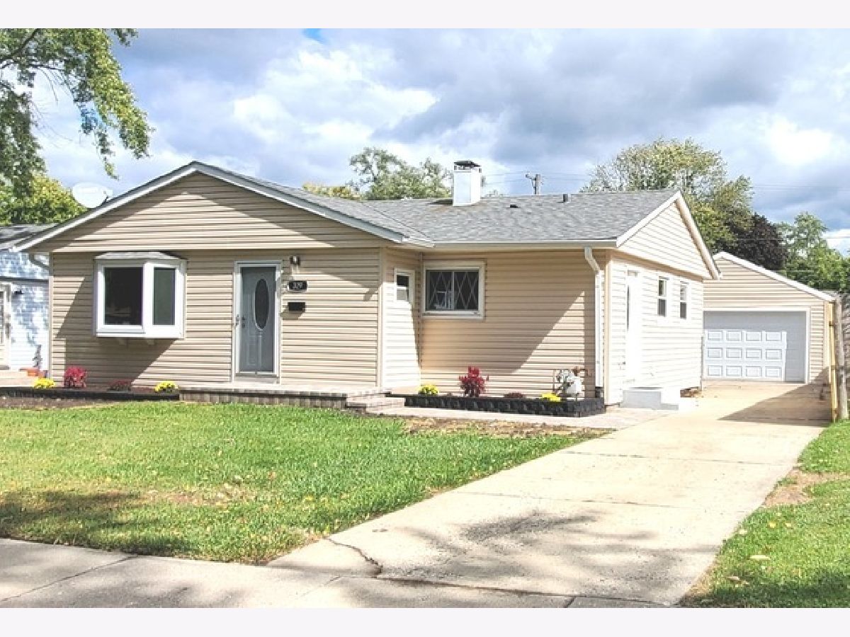  Rented Wheeling Illinois, 329 Fletcher
