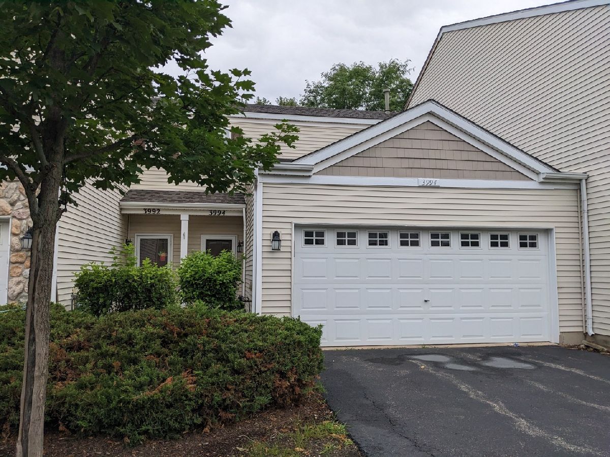  Rented Aurora Illinois, 3994 Blackstone