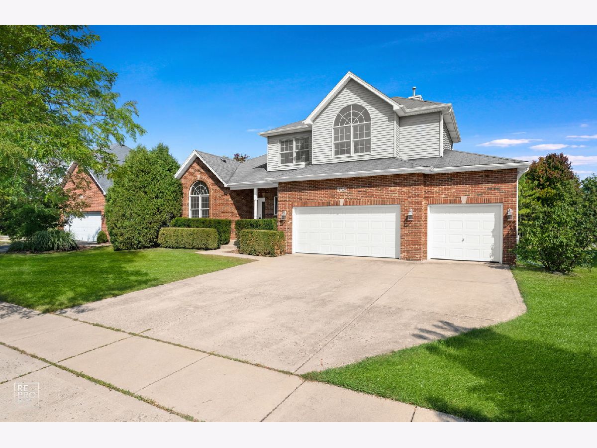 Homes & Townhomes For Sale Deerpath Creek Oswego Illinois, 405 Sudbury Circle