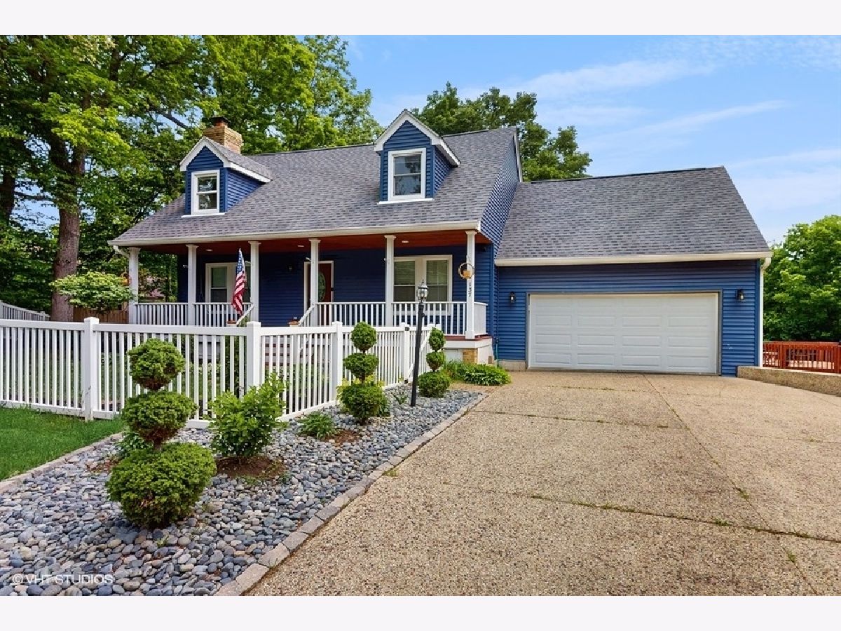  Rented Fox Lake Illinois, 137 Forest