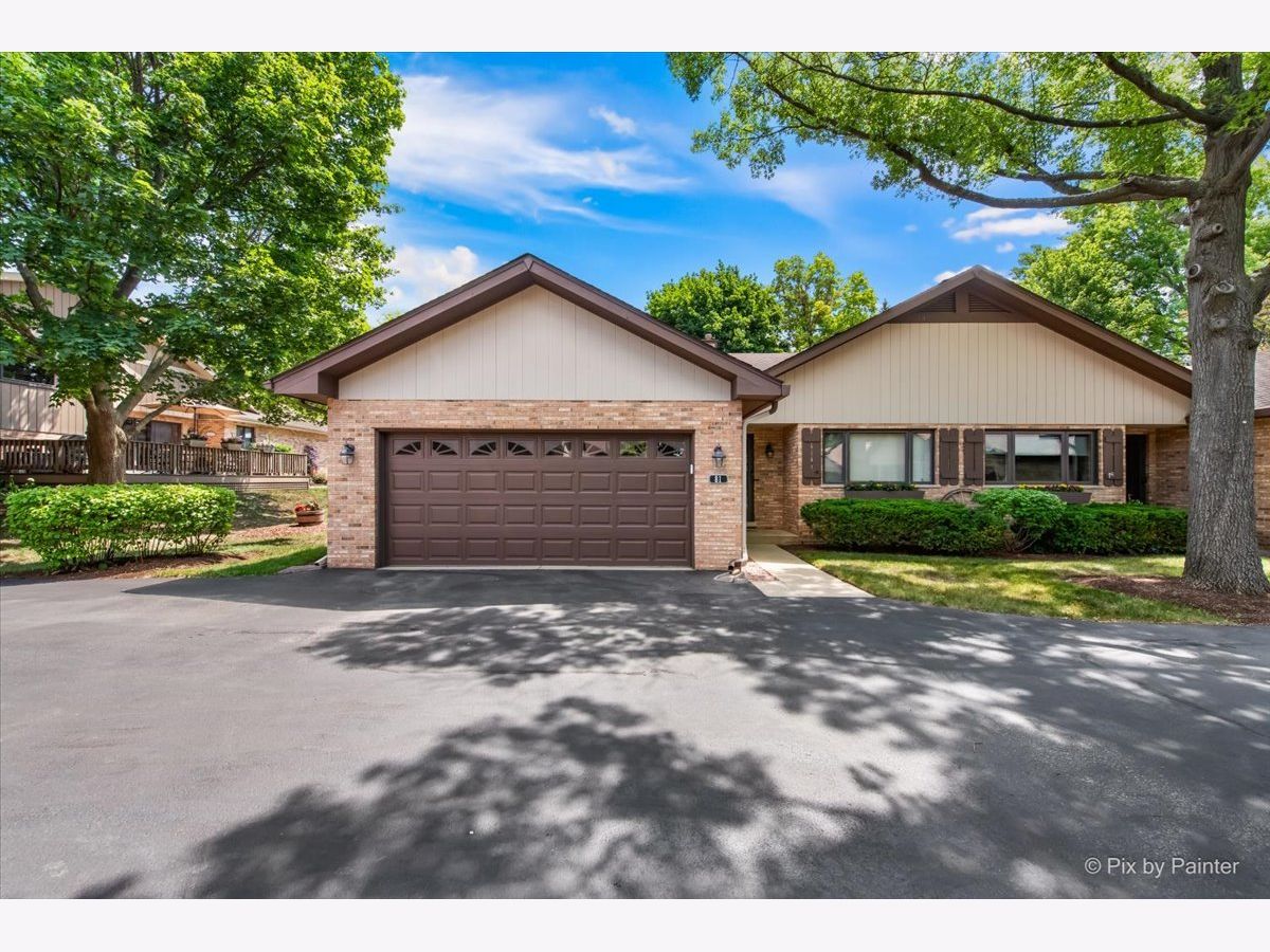  Sold Bloomingdale Illinois, 81 Castle Rock