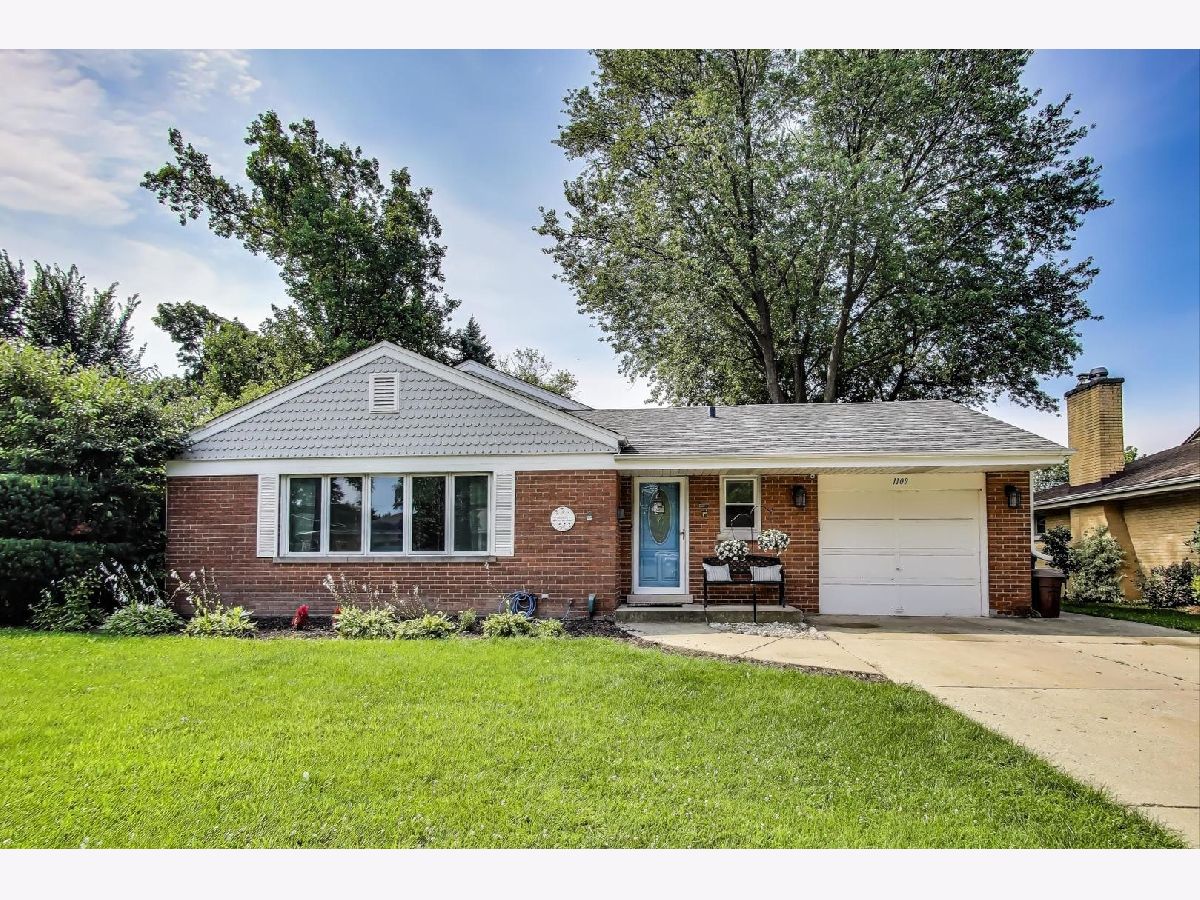  Sold Mount Prospect Illinois, 1109 Pendleton
