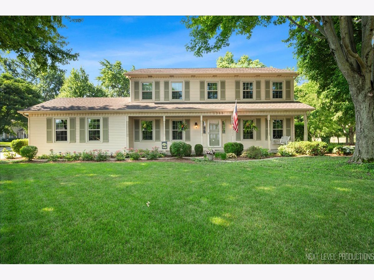  Sold Batavia Illinois, 1200 Crestview