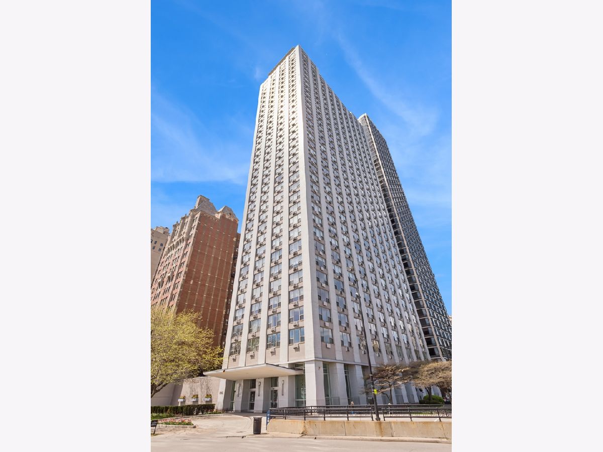  Sold Chicago Illinois, 1550 Lake Shore