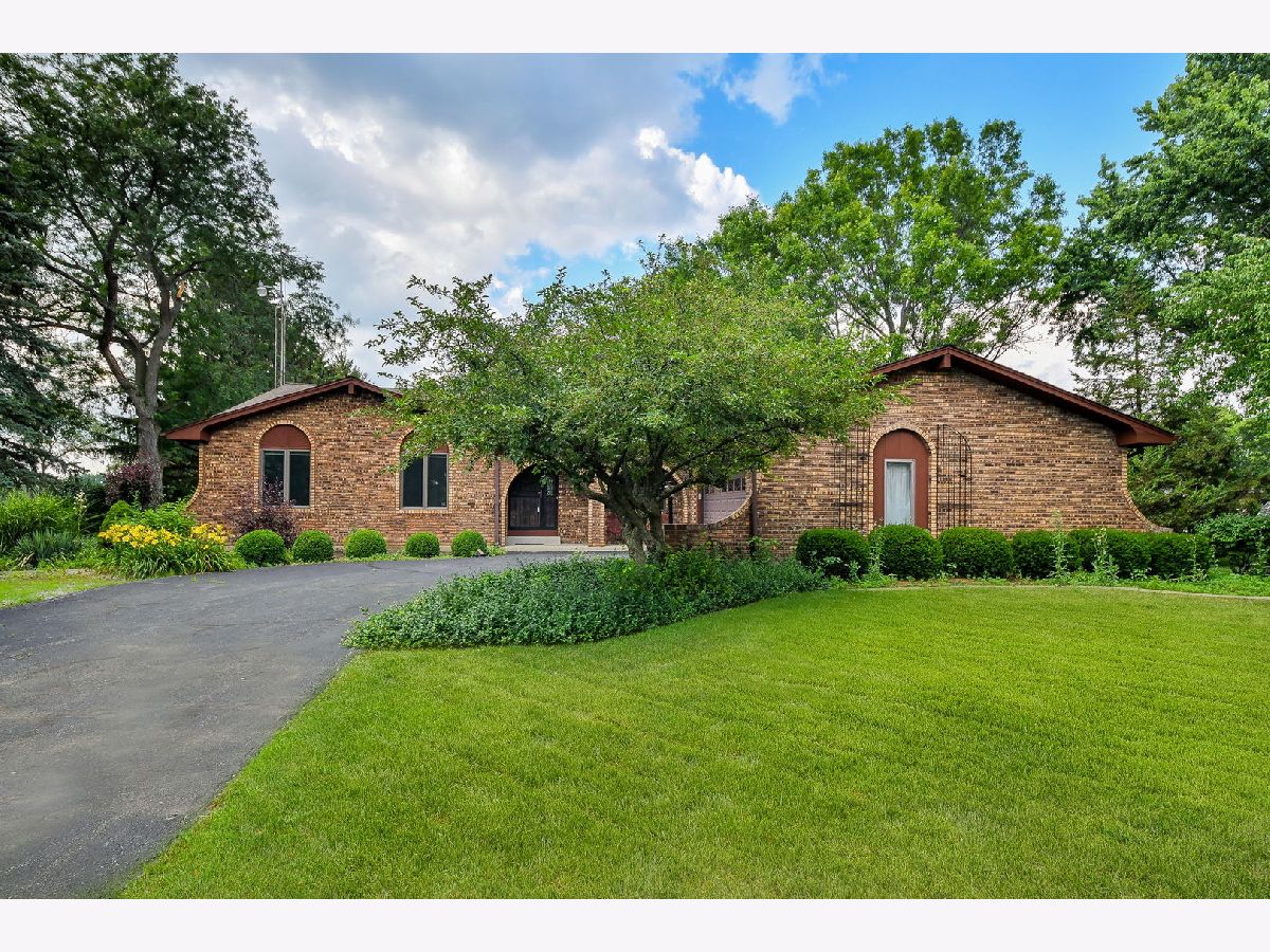  Sold Batavia Illinois, 38W140 Rosewood