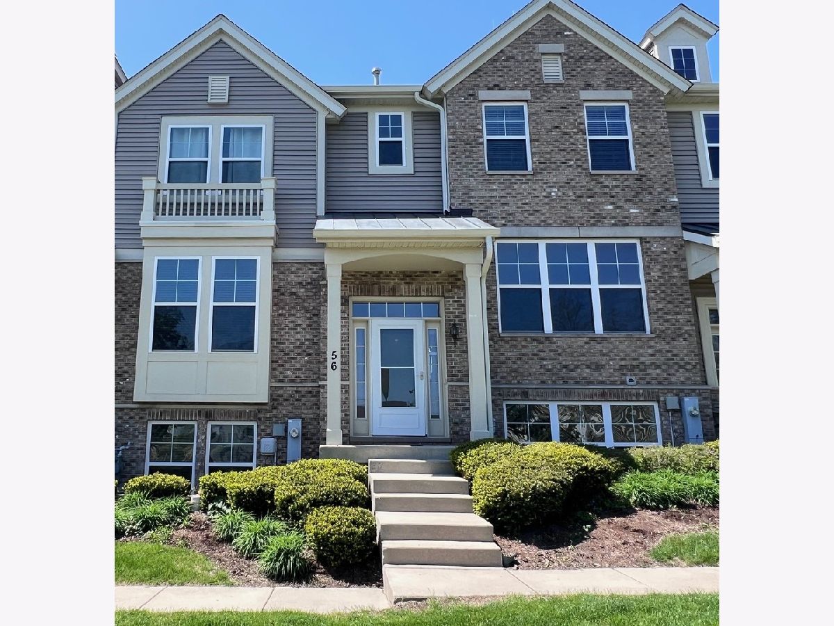 Townhomes For Sale Villas Of Cambridge Streamwood Illinois, 56 Veneto Court