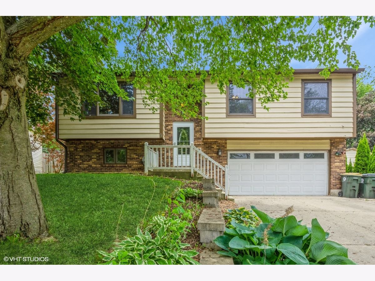  Sold Cary Illinois, 6407 Hillcrest