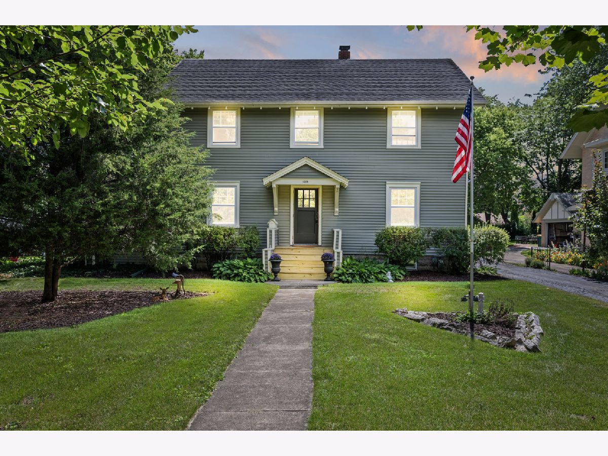  For Sale Sycamore Illinois, 1018 Dekalb Avenue
