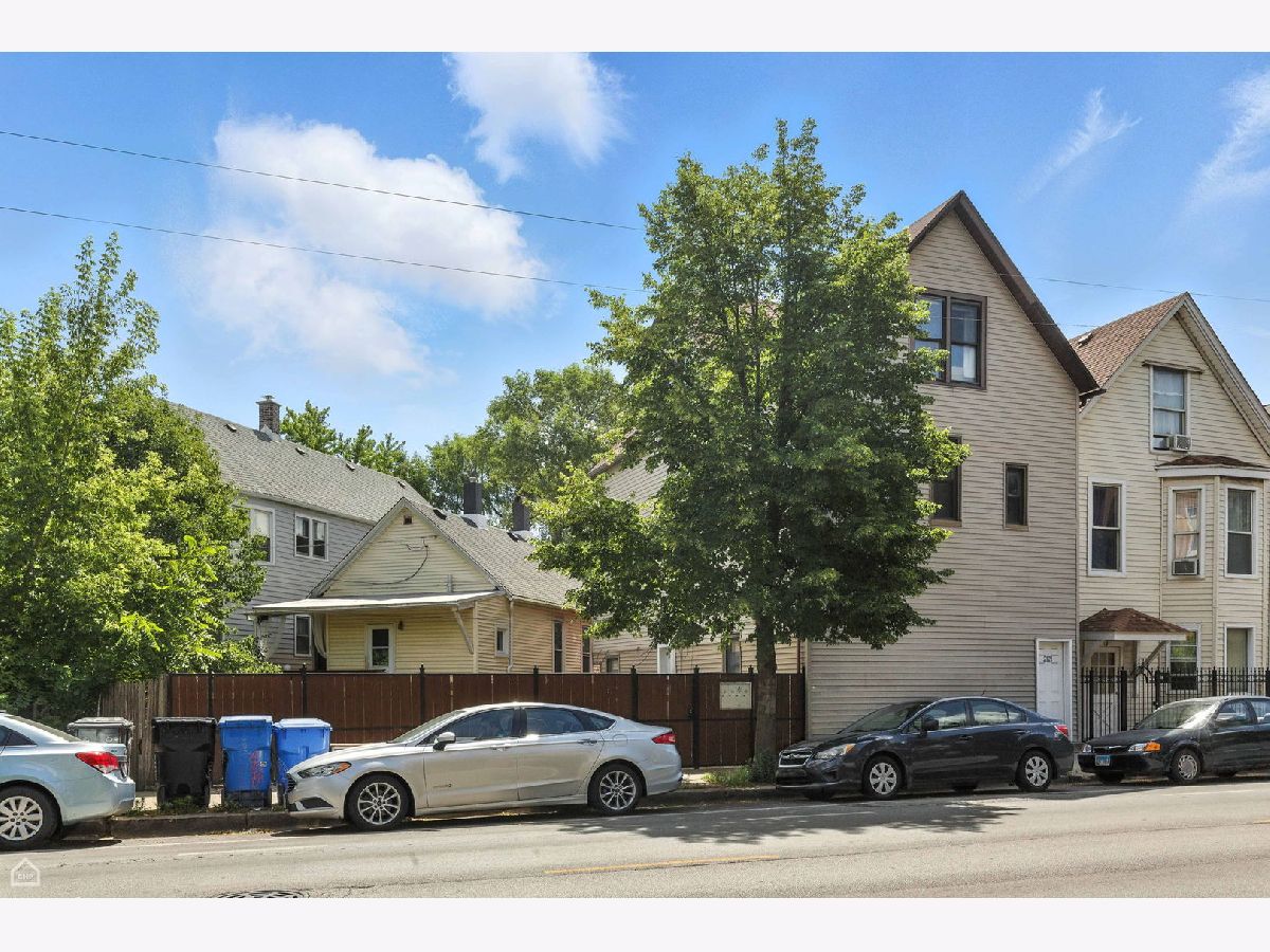  Sold Chicago Illinois, 2121 California