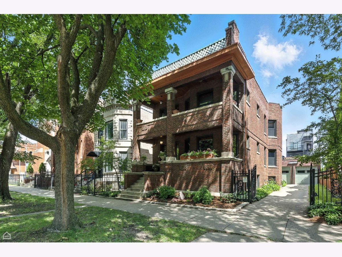 Condominiums & Homes Sold Palmer Square Chicago Illinois, 3052 Palmer