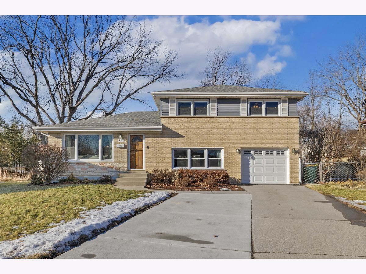  Rented Wheeling Illinois, 272 Scott