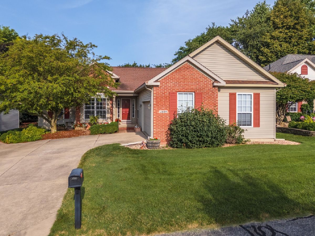 Homes Sold Eagle Nest Bloomington Illinois, 2604 Airport