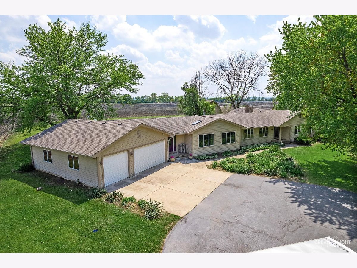  For Sale Maple Park Illinois, 45W251 Ic Trail